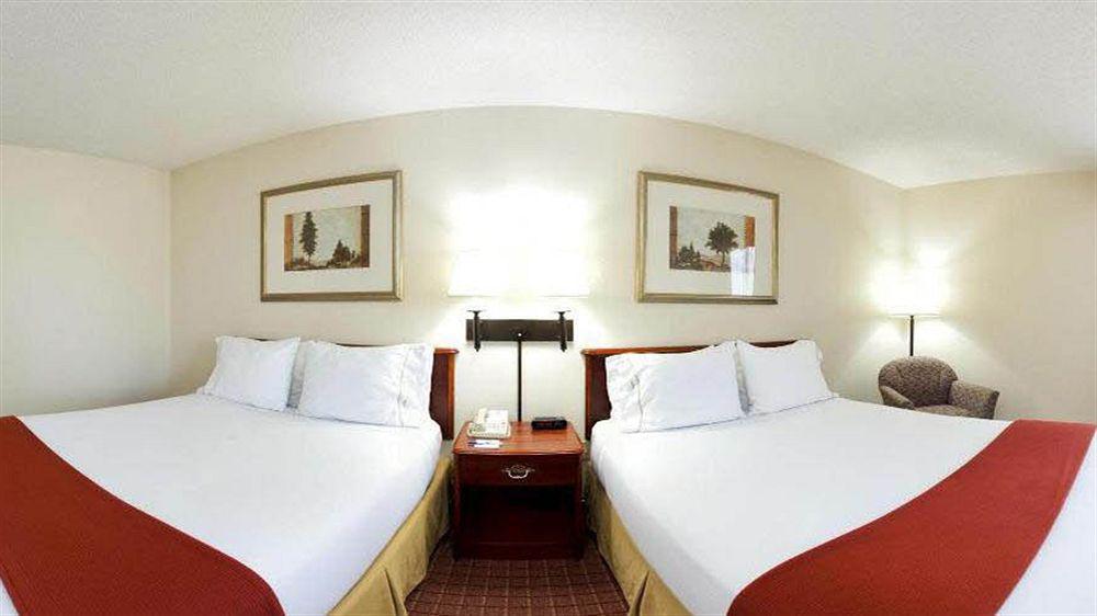 Holiday Inn Express & Suites Crossville, An Ihg Hotel Exterior foto